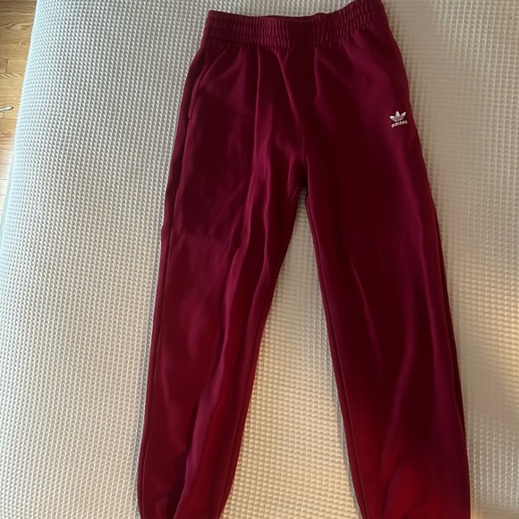 Adidas sweatpants-women’s size M - Picture 2 of 2